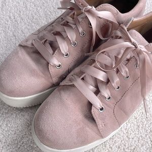 Susina Sneakers